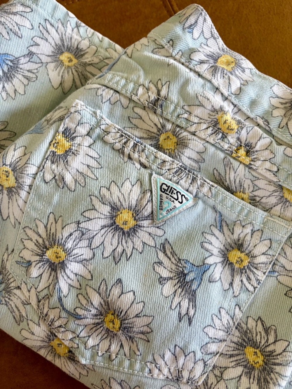 🌼 Vintage GUESS by Georges Marciano Daisy Print Shorts Size 1